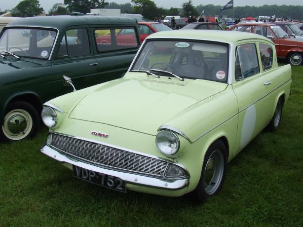 Classic Ford - Ford Anglia