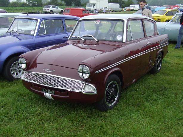 Classic Ford - Ford Anglia