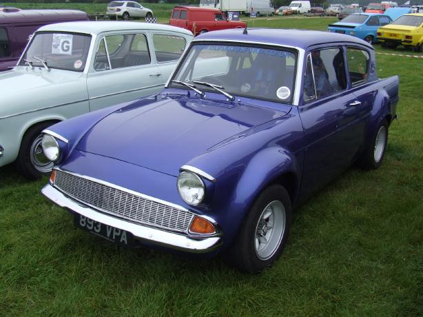Classic Ford - Ford Anglia