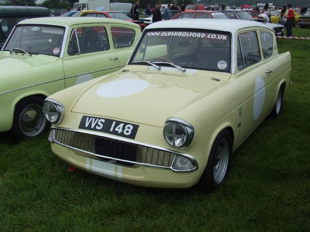 Classic Ford - Ford Anglia