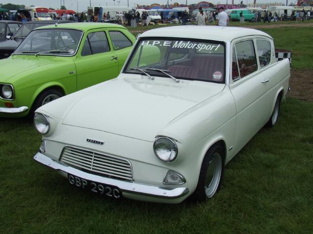 Classic Ford - Ford Anglia