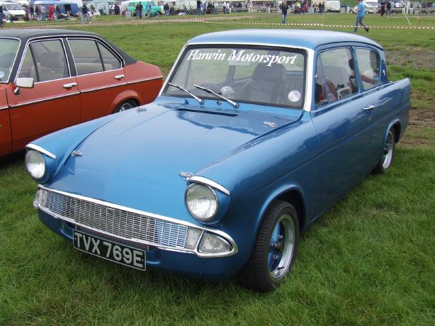 Classic Ford - Ford Anglia