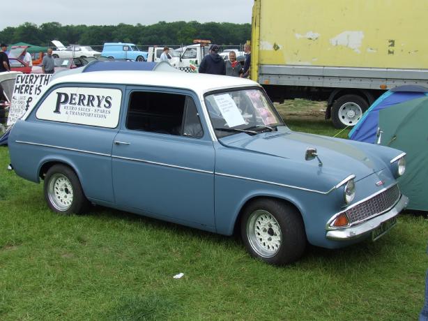 Classic Ford - Ford Anglia