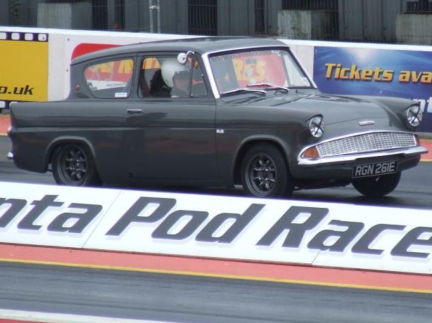 Classic Ford - Ford Anglia
