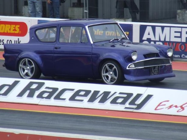 Classic Ford - Ford Anglia