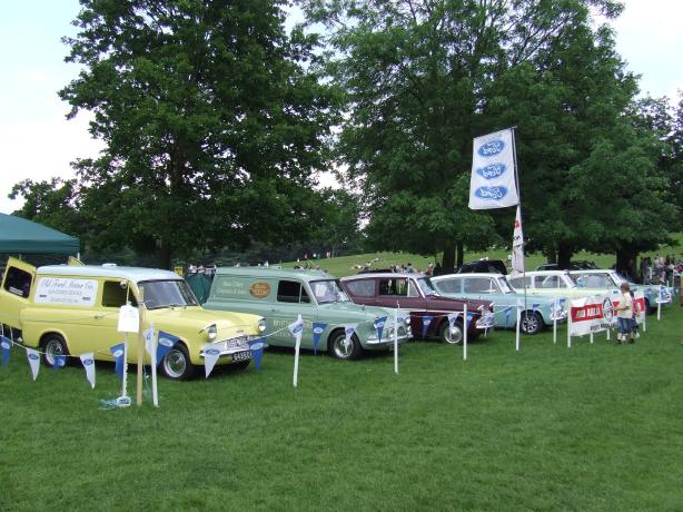 Club Stand 1