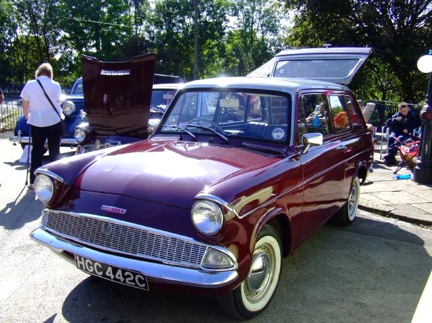 Anglia Stand 4