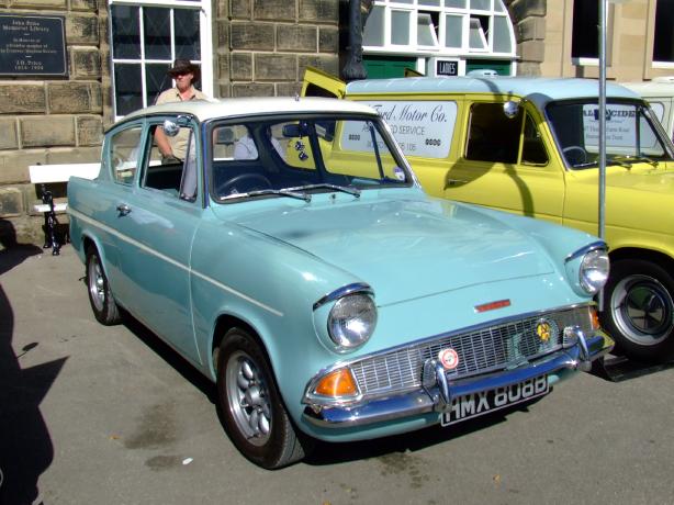 Anglia Stand 11