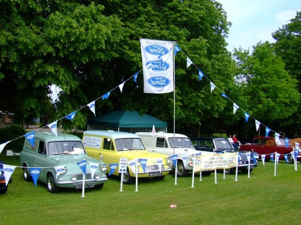 Club Stand 1