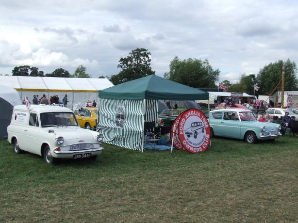Club Stand 1