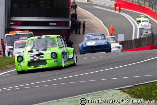 Ford Anglia - Brands Hatch 2013