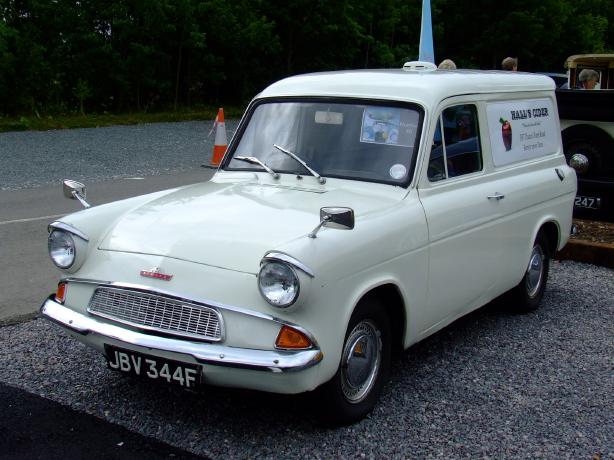Ford Anglia Van
