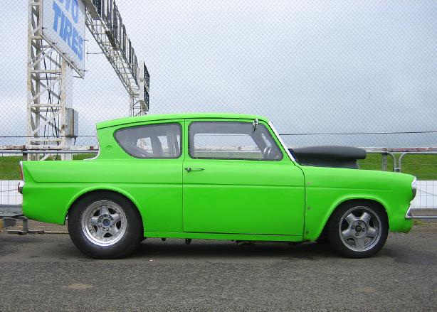 Ford Anglia 6