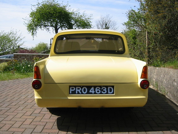 V8 Anglia 4