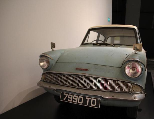 Ford Anglia - Singapore