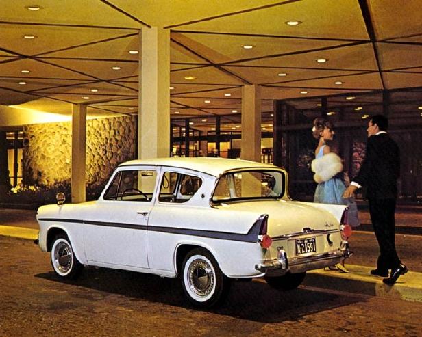 Ford Anglia 3