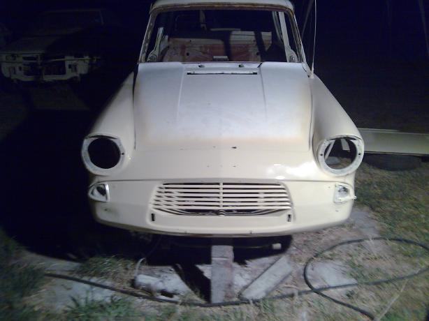 Ford Anglia 3