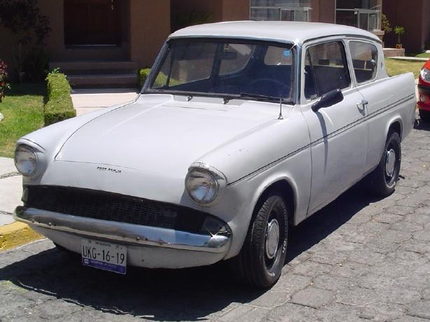 Ford Anglia 3