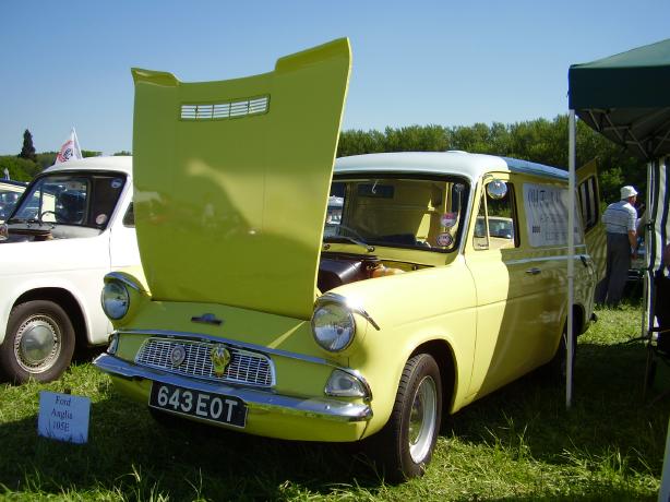 Nigel's Anglia Van 4