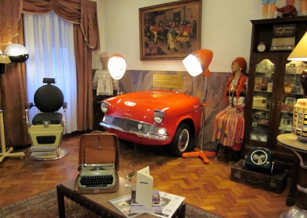 Ford Anglia wall display