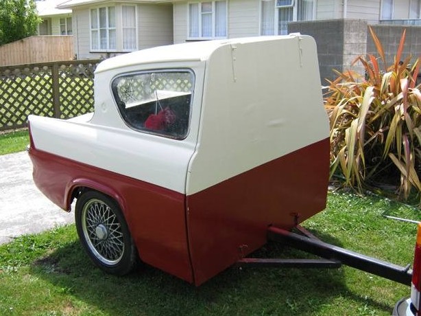 Saloon Trailer